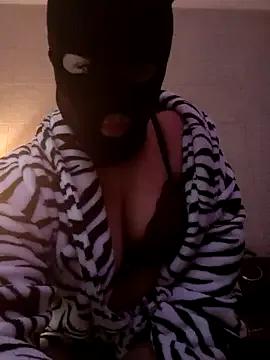 Moranguinha2234 — striptease
