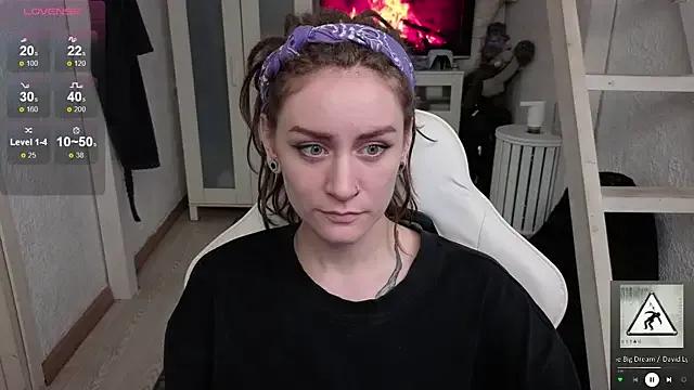 ms_rie — Sucking fingers + eye contact