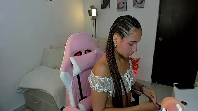 Private mulata_1ch on StripChat