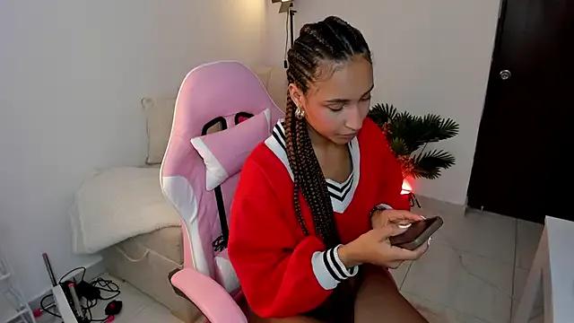 Private mulata_1ch on StripChat