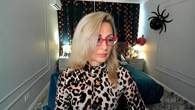 Freechat MuseOfStage on StripChat
