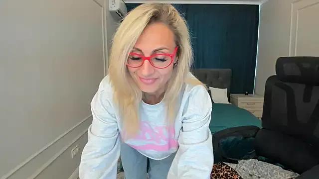 Freechat MuseOfStage on StripChat