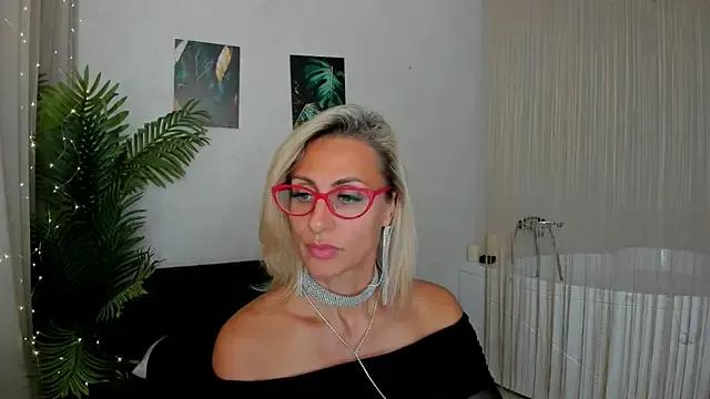 Freechat MuseOfStage on StripChat
