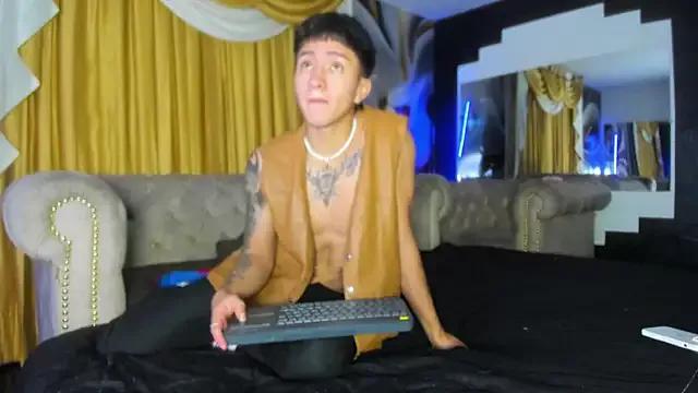 Freechat myc_hot on StripChat