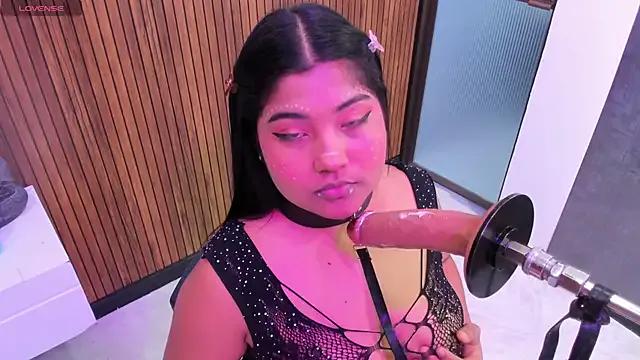 Private mysticlatina1 on StripChat