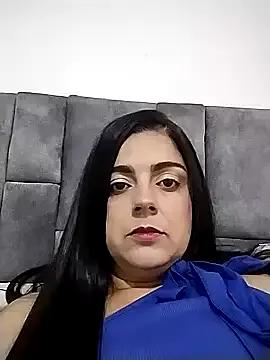 StripChat Nahomi_04 is Freechat Nahomi_04 — Show de tetas por 3 minutos