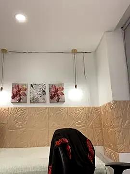 Nahomy_cute1 — I SQUIRT ON YOUR FACE