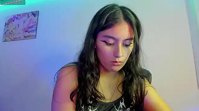 Freechat namiiwhite on StripChat