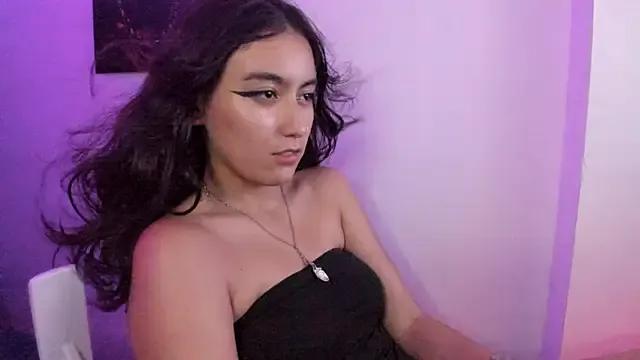 Freechat namiiwhite on StripChat