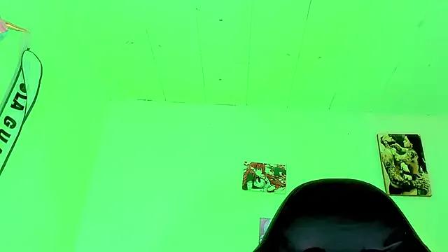 Freechat naomy__xx on StripChat
