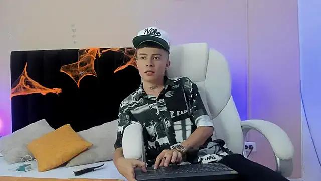 Nascary_Fox — Freechat on StripChat