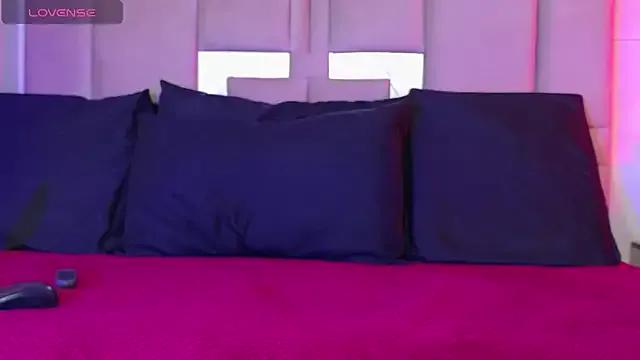 Freechat natacha__black_ on StripChat