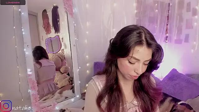 natalie_jaensen on StripChat 