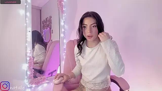 natalie_jaensen on StripChat 