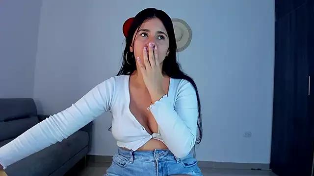 Natasha-28 on StripChat 