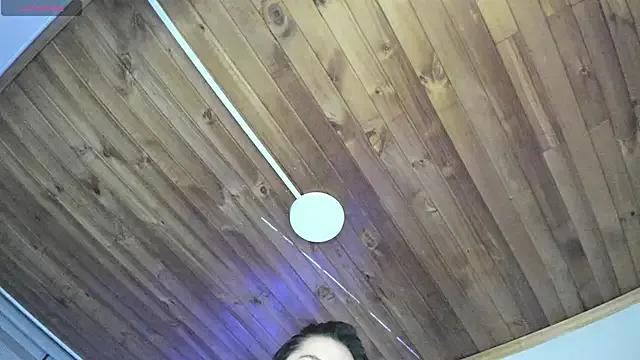 Freechat natasha_logan_ on StripChat