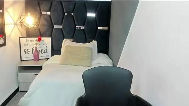 Freechat Natasha_rose__ on StripChat