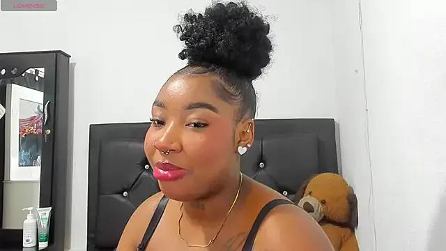 Freechat Natassha_brown1 on StripChat