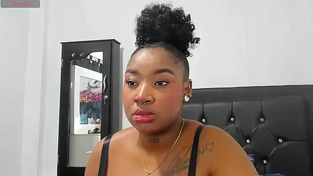 Freechat Natassha_brown1 on StripChat