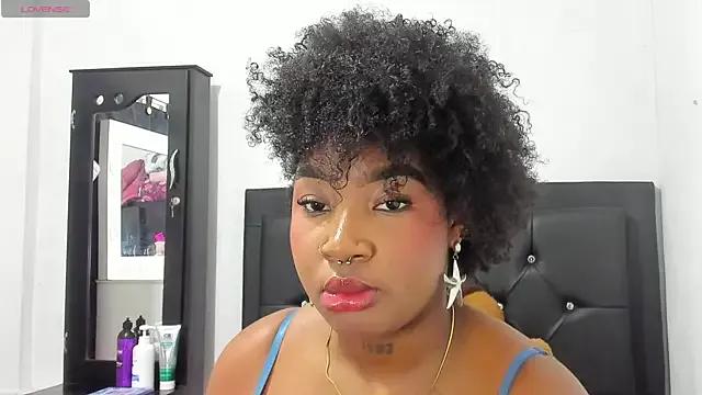 Freechat Natassha_brown1 on StripChat