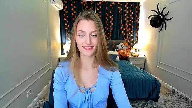 Private NaturalBeaty on StripChat