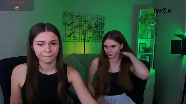 Freechat nekky_mouse on StripChat