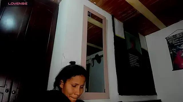 Nenita_Hot_ on StripChat 