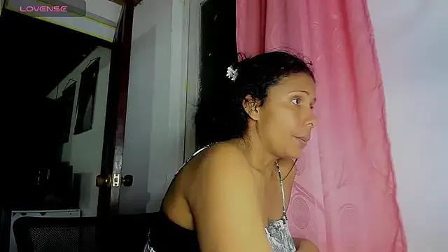 Nenita_Hot_ on StripChat 