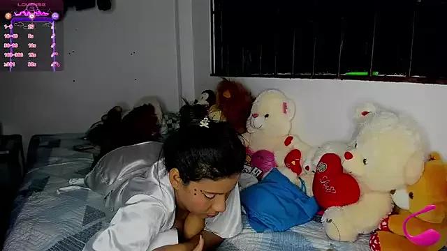 Nenita_Hot_ on StripChat 