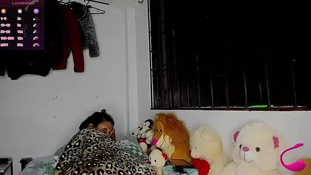 Nenita_Hot_ on StripChat 