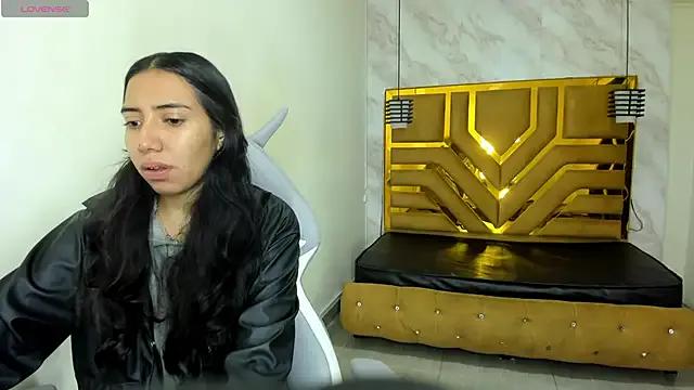 nicole_samanthaa — Oil in ass