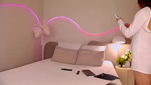 Nicole_Space — dance streeptease sensual