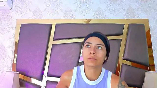 Freechat NicoleEsposito on StripChat