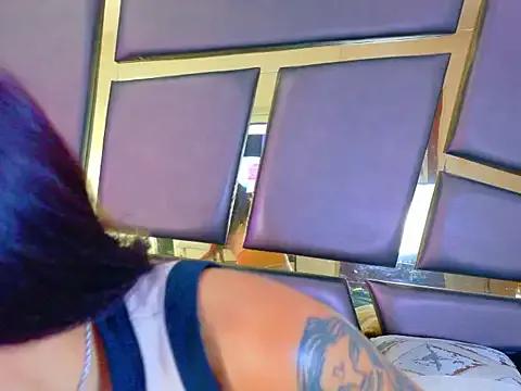 Freechat NicoleEsposito on StripChat