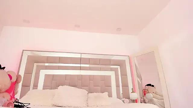 Freechat Nicolle_foxy on StripChat