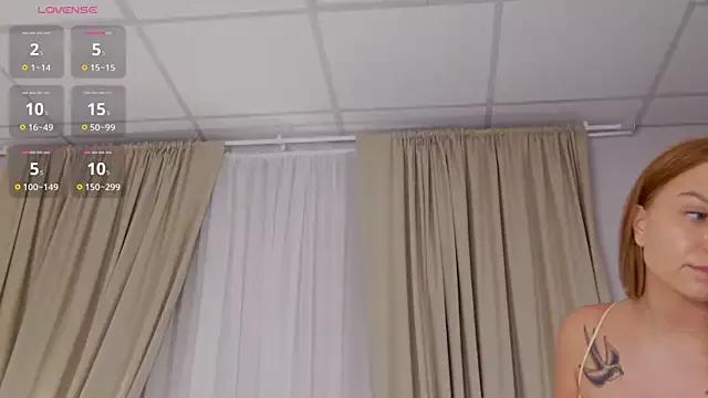 Freechat NikaDines on StripChat