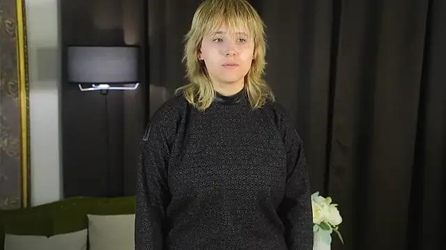 NikiHiley — Turn around to show my sexy body!