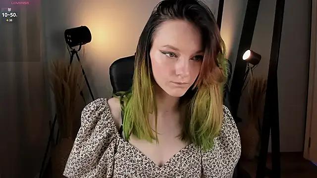 Nilliee_Sugar — Tease u on my lips