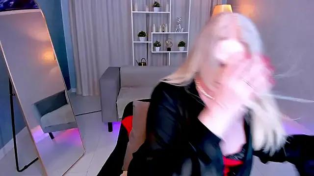 Nina_Devillle — Freechat on StripChat