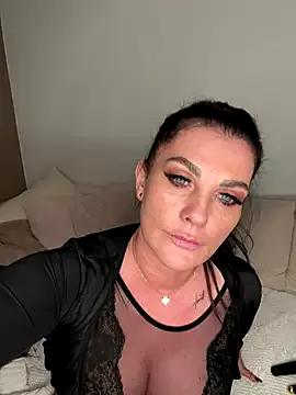 Nola_Luxx-offiziell — Last Tipper get 2 Videos+ Snapchat