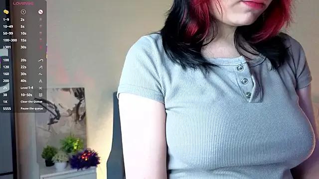 StripChat NyamNyamNyammm is Freechat NyamNyamNyammm — body tour ( boobies )