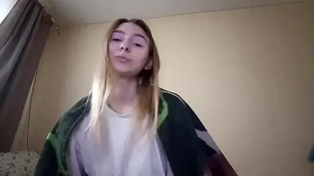 Nymera_flare — Freechat on StripChat