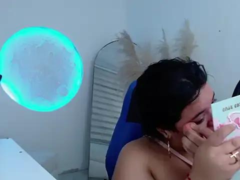 StripChat oliviia_cute is Freechat oliviia_cute — finger in my pussy
