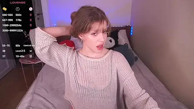 OnlyPenny — show tits