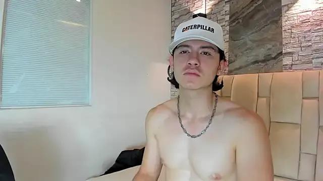 Owenn_17 — full naked