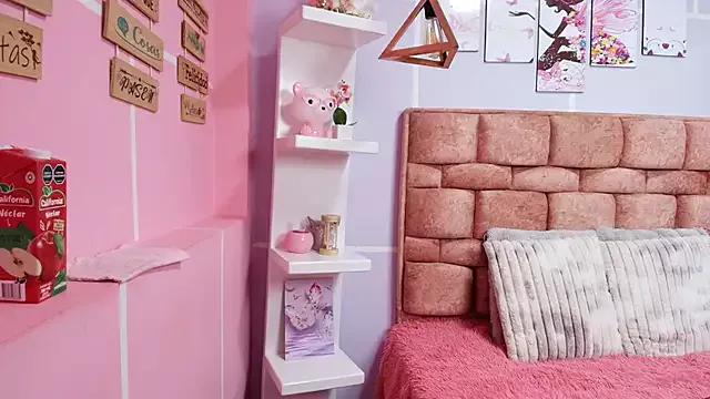 paris_noa — show dildo