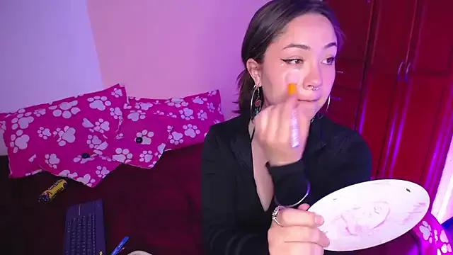 Freechat Pariss_Gold on StripChat