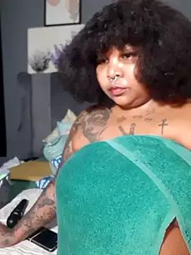 Freechat PearlSexxy69 on StripChat