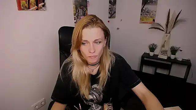 PeppyMia on StripChat 