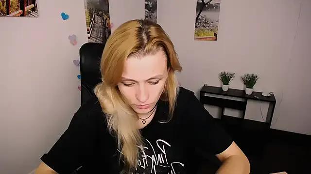 PeppyMia on StripChat 